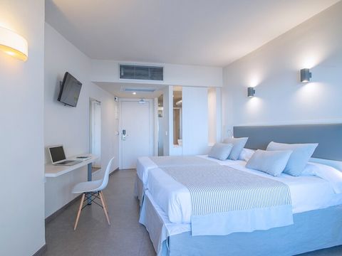 CHAMBRE 2 personnes - Chambre Individuelle - Balcon