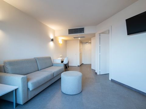 CHAMBRE 2 personnes - Junior Suite Balcon - Vue sur la mer - 1 chambre