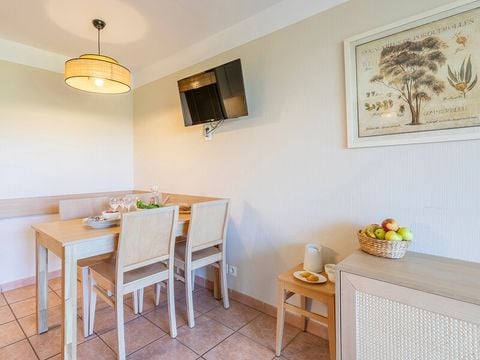 APPARTEMENT 4 personnes - 1 chambre - terrasse ou balcon - climatisé - rénové