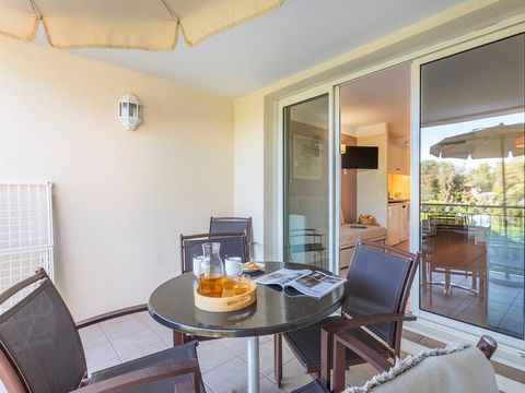 Appartement 5 personnes - 1 chambre - Terrasse ou balcon - Vue sur la piscine - Climatisé