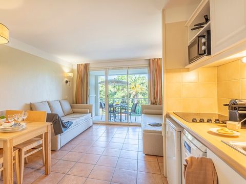 Appartement 5 personnes - 1 chambre - Terrasse ou balcon - Vue sur la piscine - Climatisé