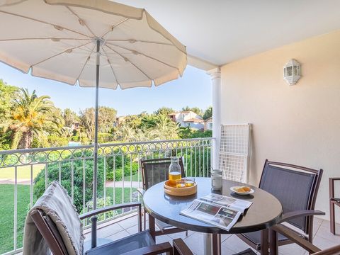 Appartement 5 personnes - 1 chambre - Terrasse ou balcon - Vue sur la piscine - Climatisé