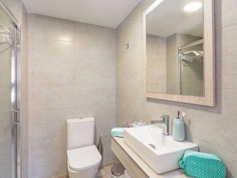 APPARTEMENT 6 personnes - 2 CHAMBRES - BALCON