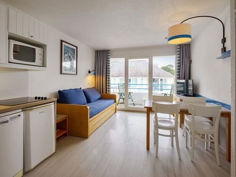 STUDIO 4 personnes - 1 coin nuit - Balcon
