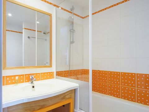 Studio 4 personnes - 1 coin - Nuit - Balcon - Vue mer