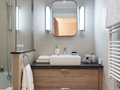 APPARTEMENT 6 personnes - 2 chambres - Terrasse ou balcon - Bâtiments portuaires