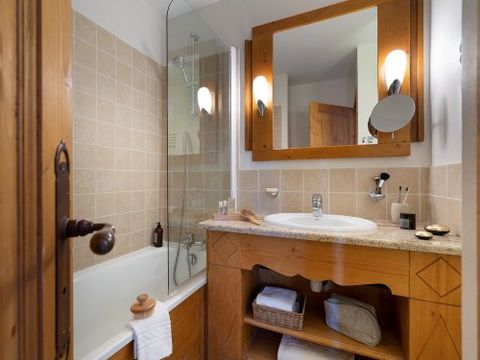 APPARTEMENT 4 personnes - Appartement 4 personnes - 1 chambre - Piscines extérieure et intérieure (AWL24C)