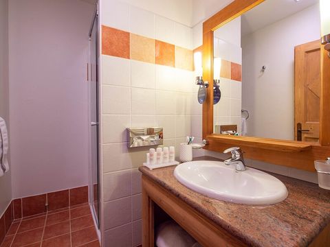 APPARTEMENT 6 personnes -  2 chambres - Piscine extérieure - Balcon