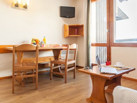 STUDIO 4 personnes - 1 coin nuit