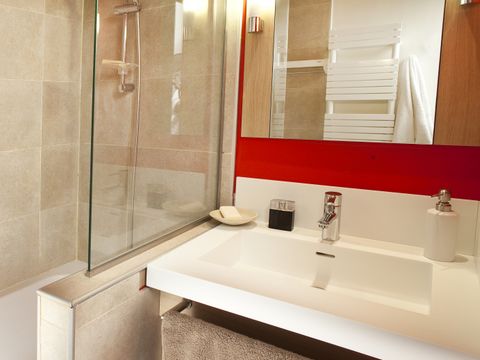 APPARTEMENT 6 personnes - 2 chambres - Balcon