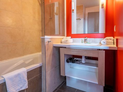 APPARTEMENT 4 personnes - 1 chambre - Balcon - Vue sur la montagne