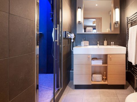 APPARTEMENT 10 personnes - 4 chambres - Balcon