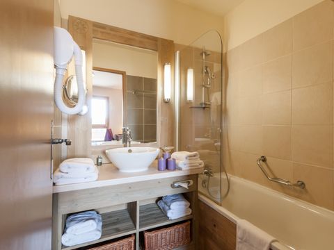 APPARTEMENT 4 personnes - 1 chambre - Balcon - Vue montagne