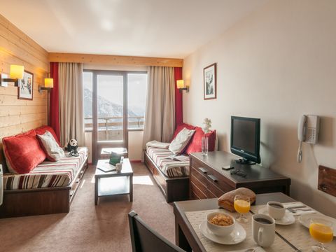 APPARTEMENT 6 personnes - 1 chambre + 1 coin nuit vue montagne dégagée