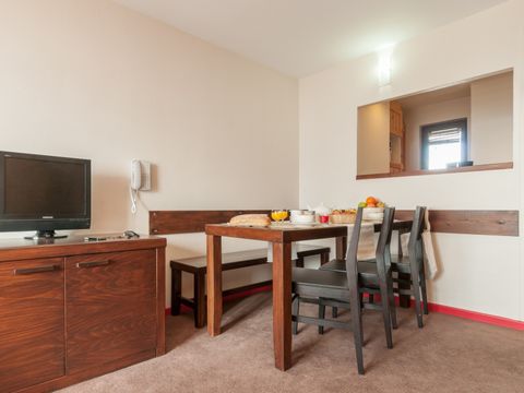 APPARTEMENT 6 personnes - 1 chambre + 1 coin nuit vue montagne dégagée