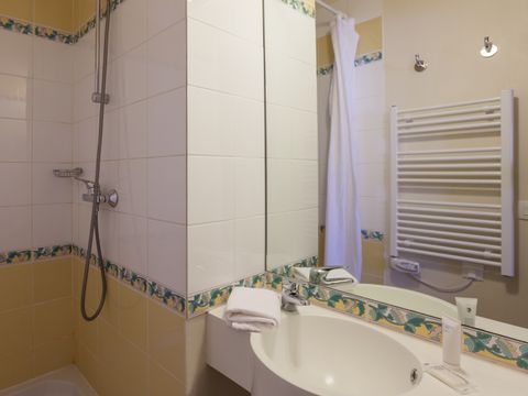 APPARTEMENT 6 personnes - 1 chambre +1 coin nuit