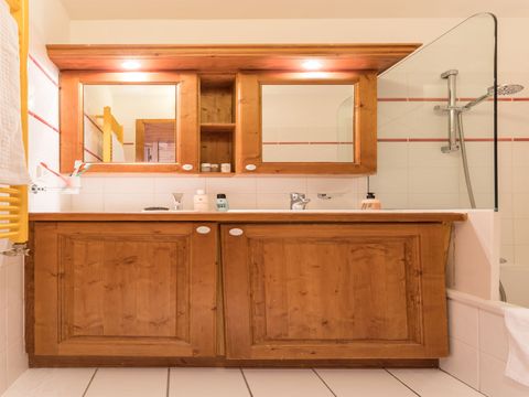 APPARTEMENT 7 personnes - 2 chambres à coucher + 1 coin nuit - sans balcon