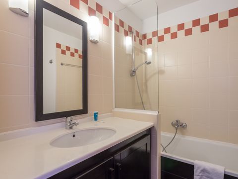 APPARTEMENT 6 personnes - 2 chambres