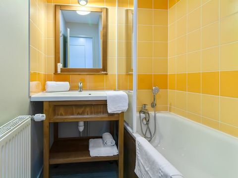 APPARTEMENT 7 personnes - 1 CHAMBRE + 1 COIN NUIT - TERRASSE OU BALCON