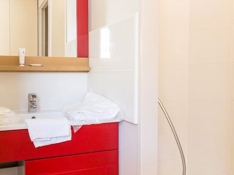 MAISON 6 personnes - 2 chambres - Terrasse