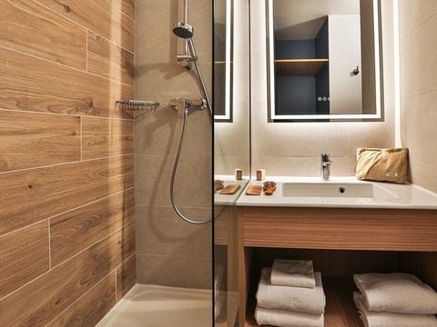 STUDIO 4 personnes - 1 coin nuit - Balcon