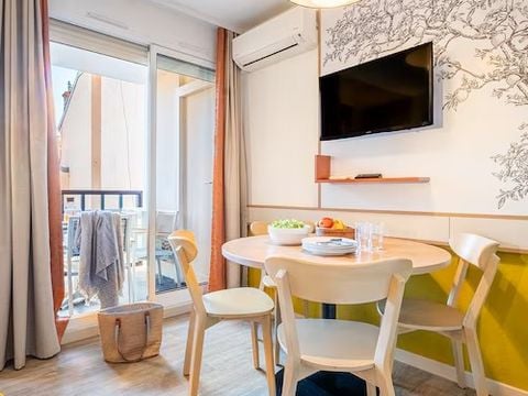 STUDIO 2 personnes - Studio 2 personnes, balcon, climatisé, rénové