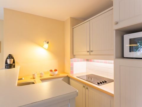 APPARTEMENT 6 personnes - 1 chambre + 1 coin nuit - Terrasse ou balcon - Vue piscine