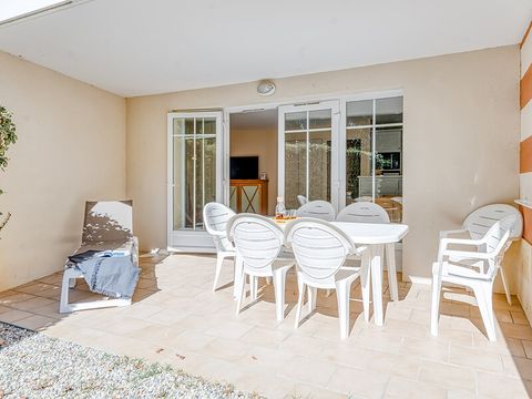 Appartement 6 personnes - 1 chambre + 1 coin nuit - Terrasse ou balcon - Vue piscine