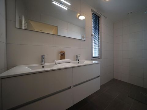 MAISON 10 personnes - Cube Magnifique