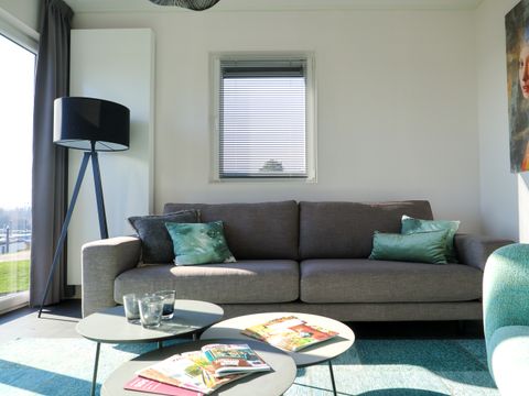 MAISON 8 personnes - Cube Magnefique