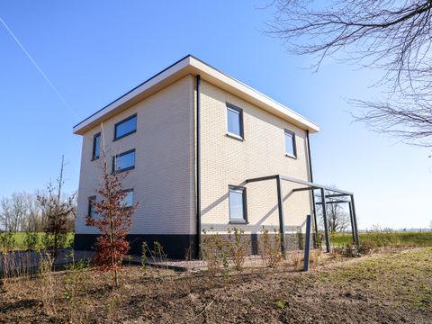 MAISON 8 personnes - Cube Magnefique