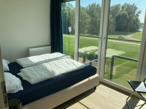 MAISON 8 personnes - Cube Magnefique
