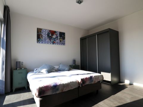MAISON 8 personnes - Cube Magnefique