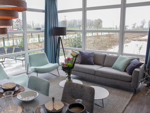 BUNGALOW 4 personnes - Cube Exclusif