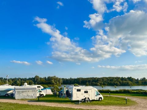 Emplacement - Aire de stationnement pour camping-cars « Comfort »
