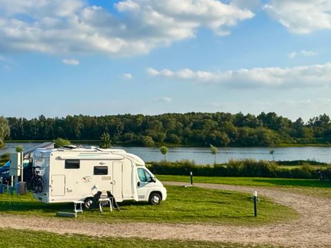 Emplacement - Aire de stationnement pour camping-cars « Comfort »