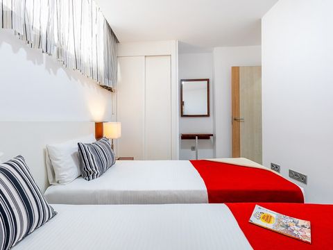 APPARTEMENT 6 personnes - Appartement 6 personnes - 2 chambres - Vue piscine APPARTEMENT 6 personnes - Appartement 6 personnes - 2 chambres - Vue piscine