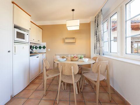 Appartement 7 personnes - 2 chambres - TERRASSE SPACIEUSE - VUE DÉGAGÉE - RÉNOVÉ