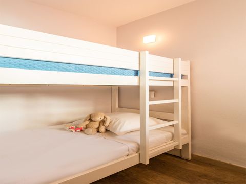 APPARTEMENT 6 personnes - - 1 chambre + 1 alcôve - Terrasse ou balcon - climatisation