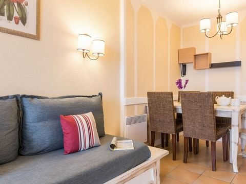 STUDIO 4 personnes - - 1 alcôve de couchage - Terrasse ou balcon