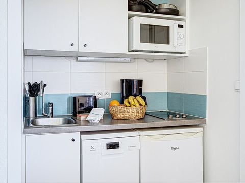 STUDIO 4 personnes - 1 alcôve de couchage - Terrasse ou balcon - Vue sur la mer