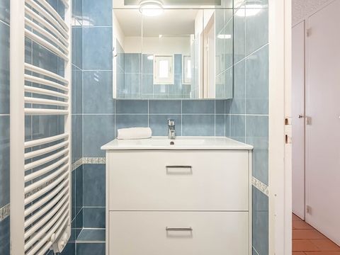 Studio 4 personnes - 1 coin - Nuit - Vue mer