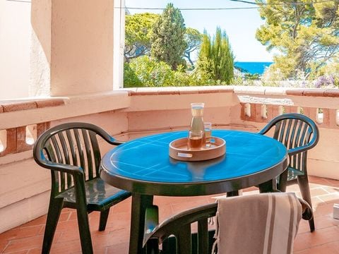 STUDIO 4 personnes - 1 coin nuit - Vue mer