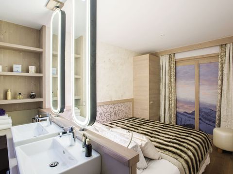 APPARTEMENT 6 personnes - 2 chambres - sauna - baignoire balnéo