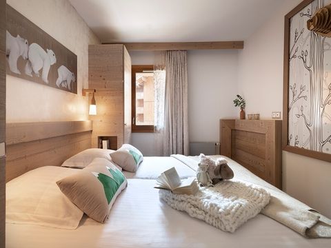 APPARTEMENT 6 personnes - 2 chambres - sauna - baignoire balnéo