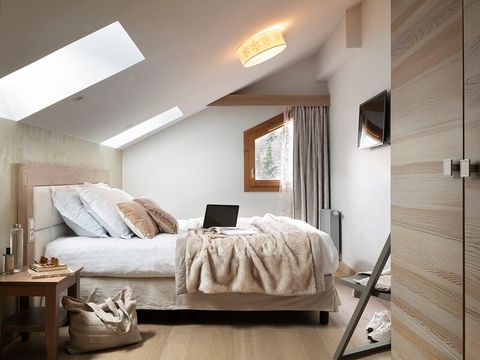 APPARTEMENT 8 personnes - (max 7 adultes) 3 chambres - sauna - baignoire balnéo