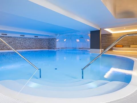 Pierre & Vacances Premium Résidence L'Hévana - Camping Savoie