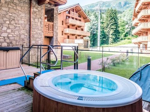 Pierre & Vacances Premium Résidence L'Hévana - Camping Savoie