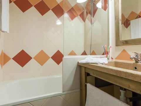 APPARTEMENT 4 personnes - 1 COIN NUIT - RIVIÈRE