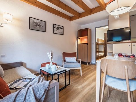 STUDIO 6 personnes - (max 4 adultes) - 1 coin nuit + 1 mezzanine - vue montagne